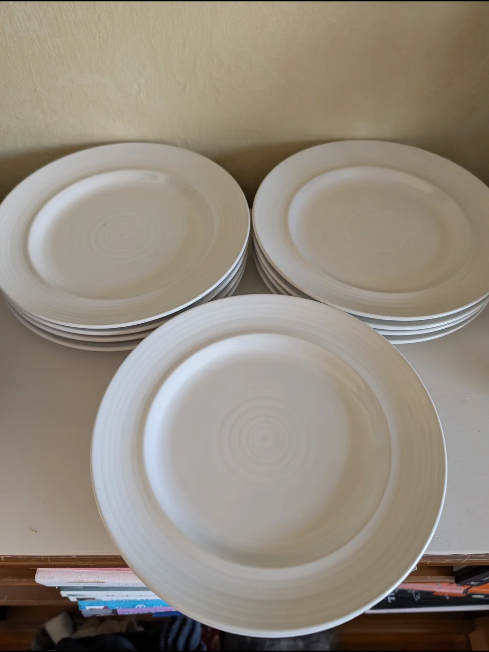 Vintage Set Of 12 Pier 1 Solid White Dessert Plates With Storage Case 8